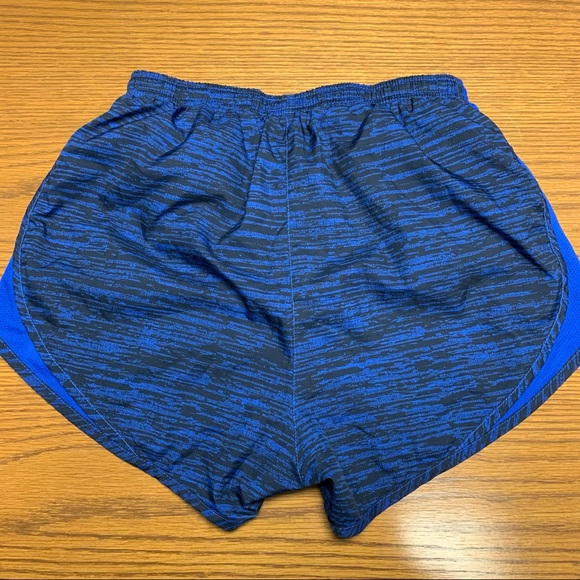 Nike Running Shorts - Picture 2 of 6
